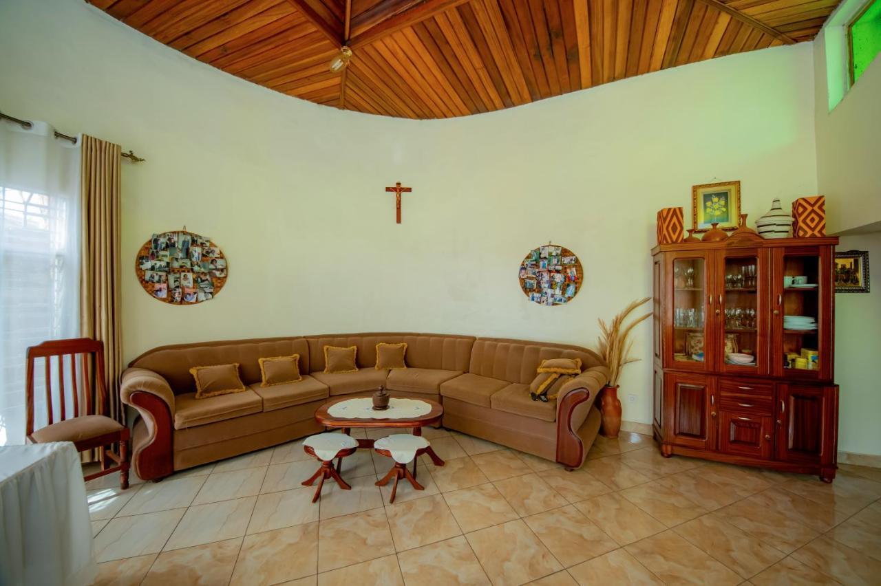 Nazareth Guest House Kigali Esterno foto